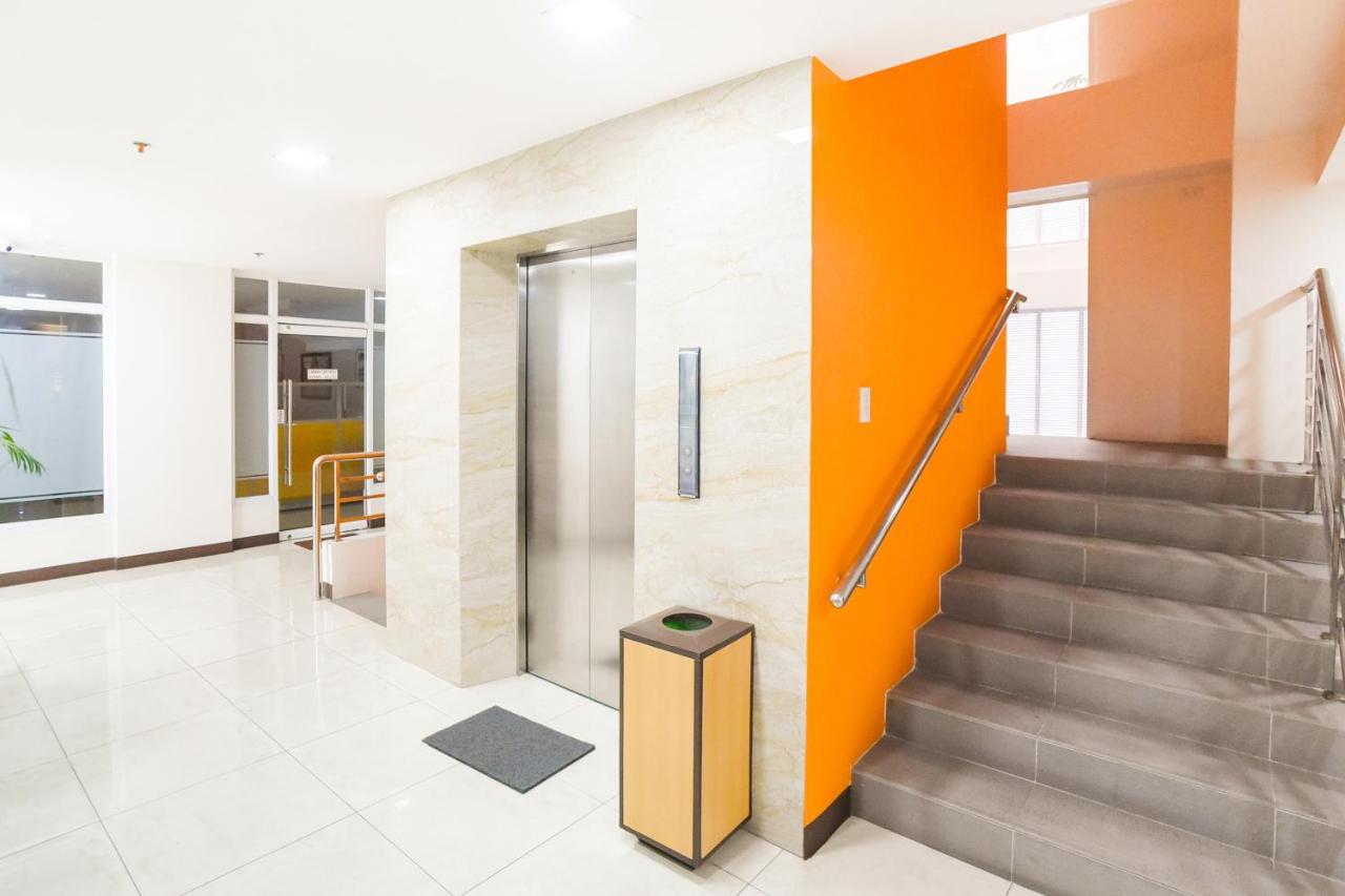 Hotel Merlo Makati City Exterior photo