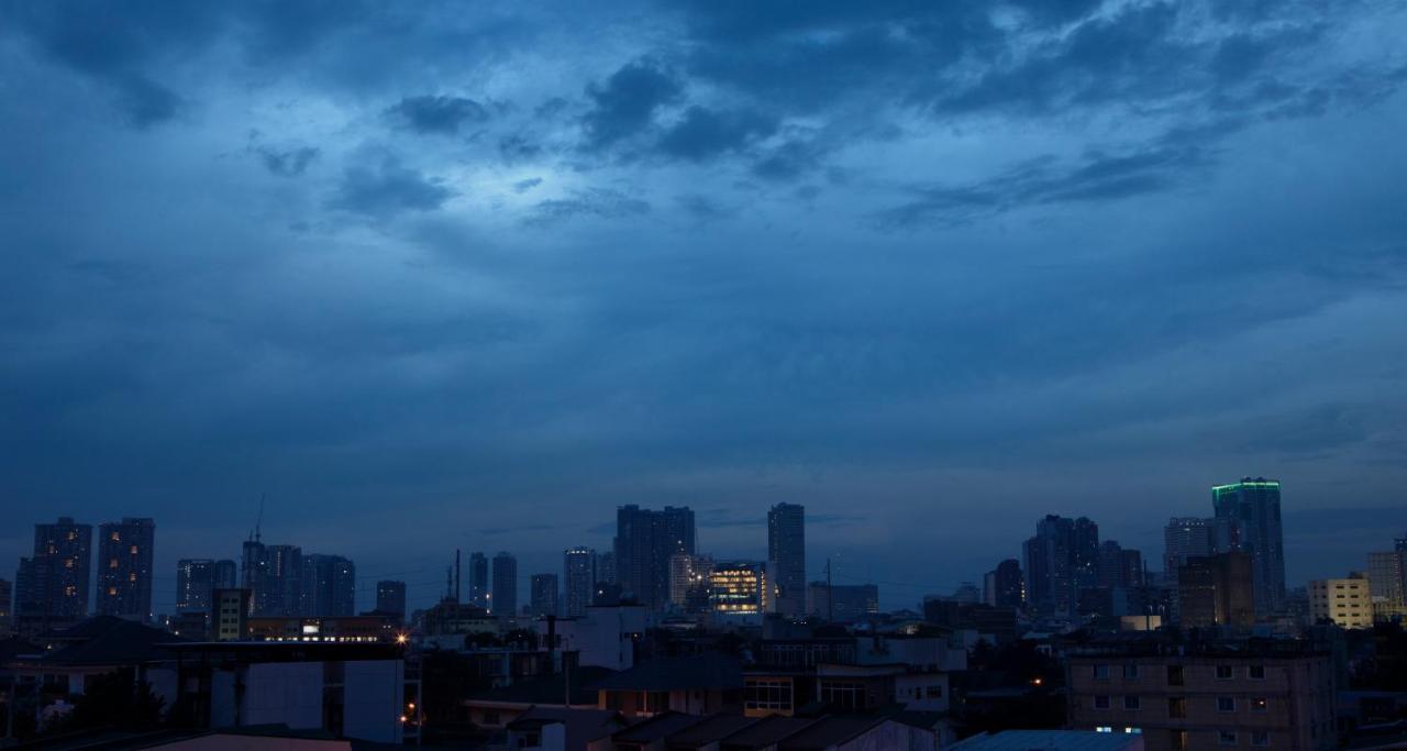 Hotel Merlo Makati City Exterior photo